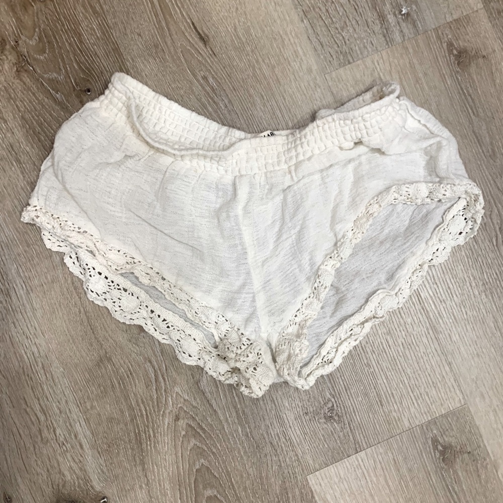 Billabong short shorts